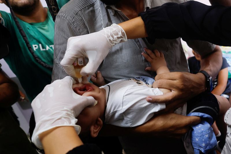 First babies receive polio vaccinations in Gaza ahead of start of UN-led campaign