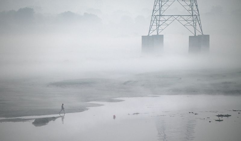 Thick smog chokes northern India and eastern Pakistan ahead of Diwali