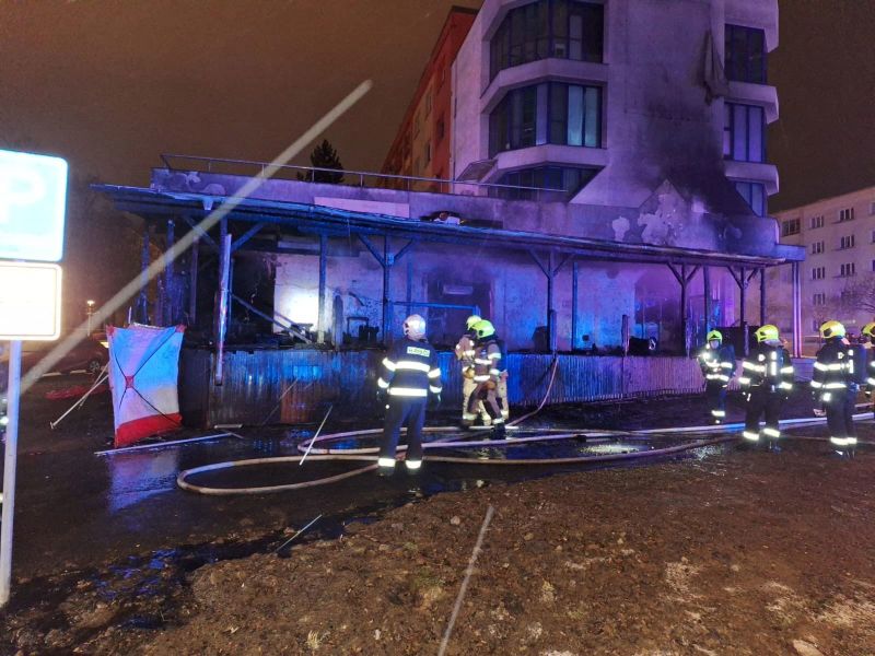 Six killed in explosion at Czech restaurant