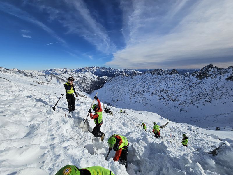 Items belonging to second British hiker missing in Italy found, rescuers say