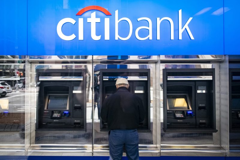 Citibank customers report fraud alerts and account access issues