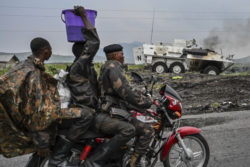 Six peacekeepers killed fighting rebels in eastern Congo, officials say, as rebels close in on Goma